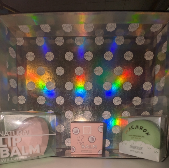 Lot of 3 Lip Balms Rebels Refinery The Beauty Crop Palm Balm It’s Skin Macron - Picture 1 of 11